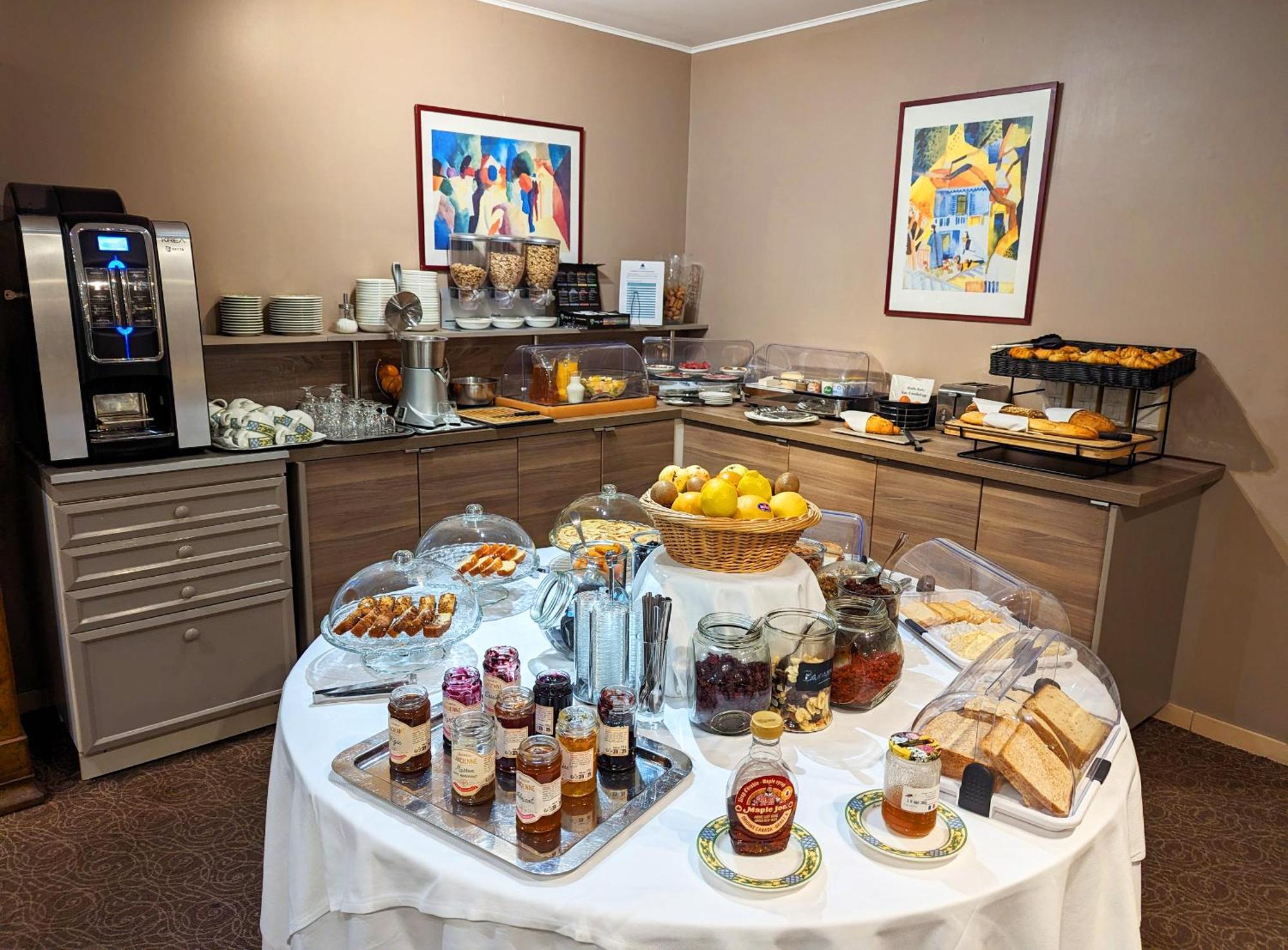 Soleil Et Jardin Hotel 3*